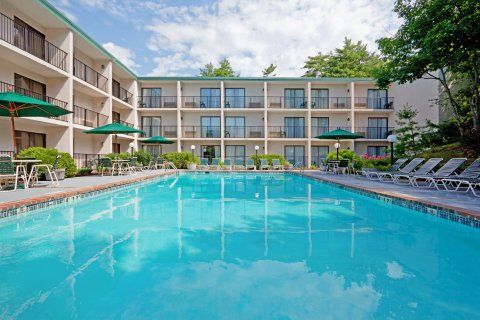 Hotel By Marriott Brunswick Area 3*