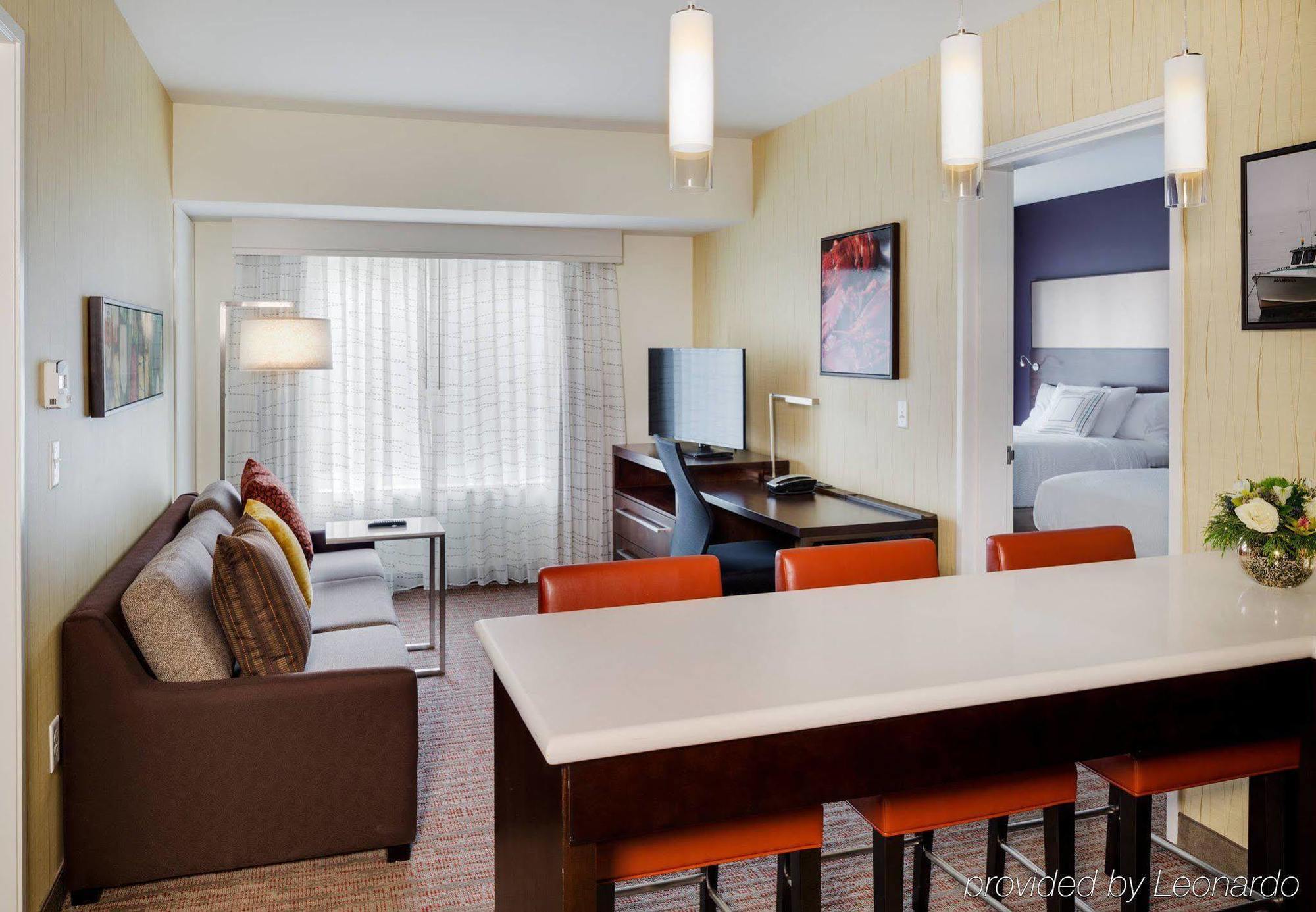 By Marriott Brunswick Area 3* Bath