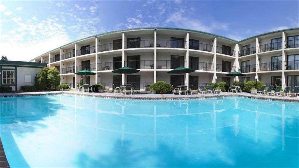 By Marriott Brunswick Area Hotel 3*